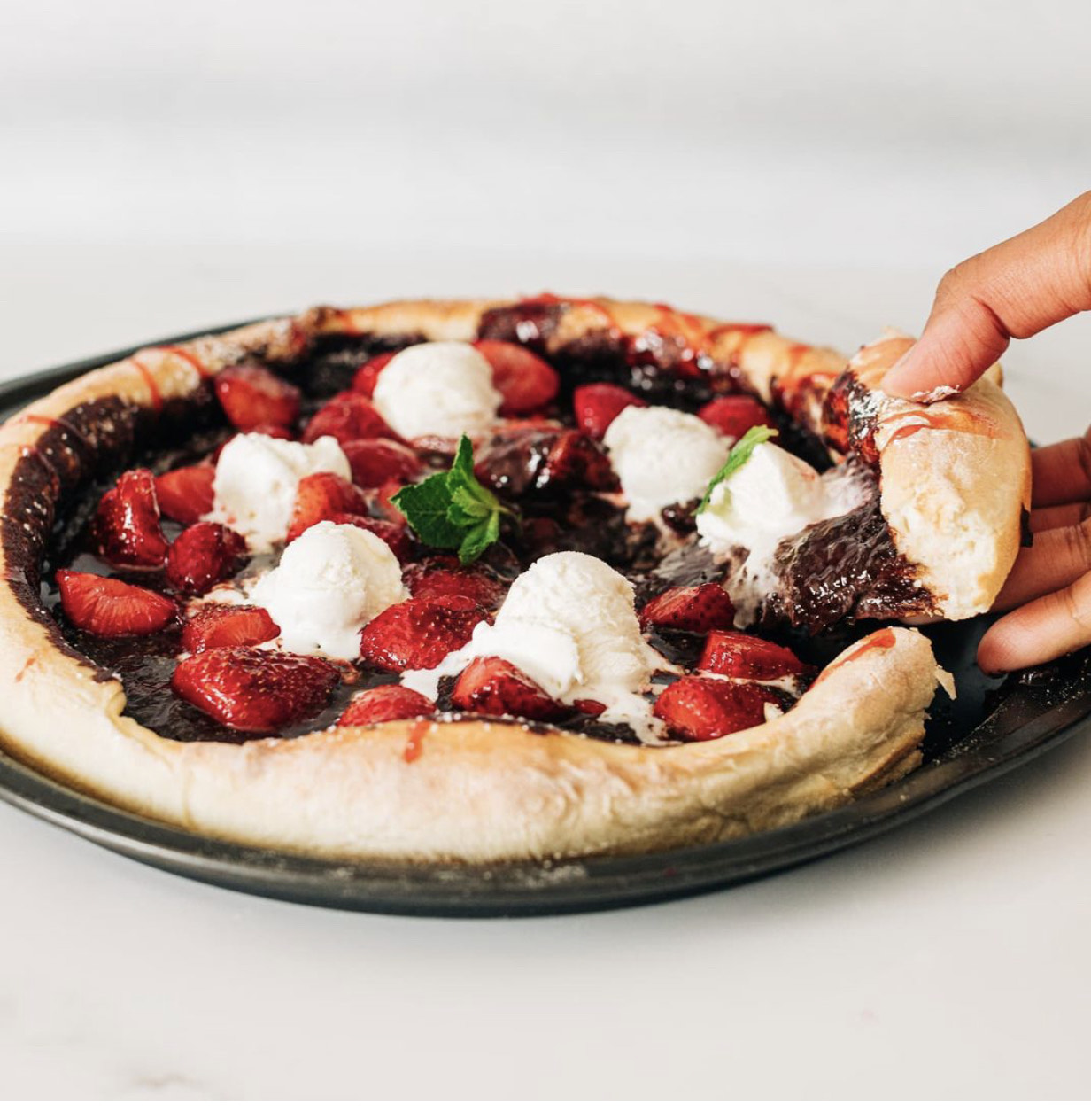 Grilled Strawberries & Ice Cream Pizza